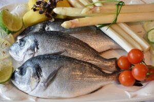 Zutaten für gebackenen Fisch nach Balkanart.